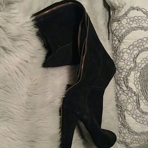 Vince camuto 6.5 knee hi boots full gold back zip