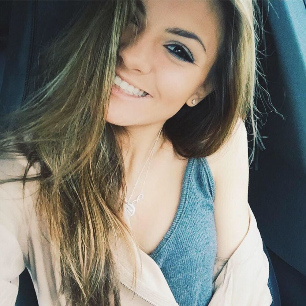 Meet your Posher, Christa