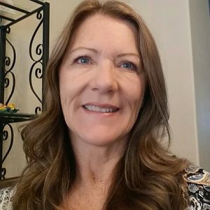 Meet your Posher, Debbie