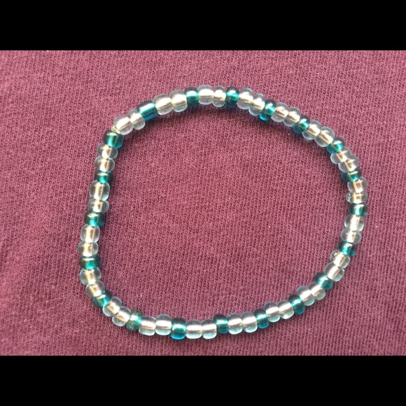 Handmade Bead Bracelet - Picture 2 of 3