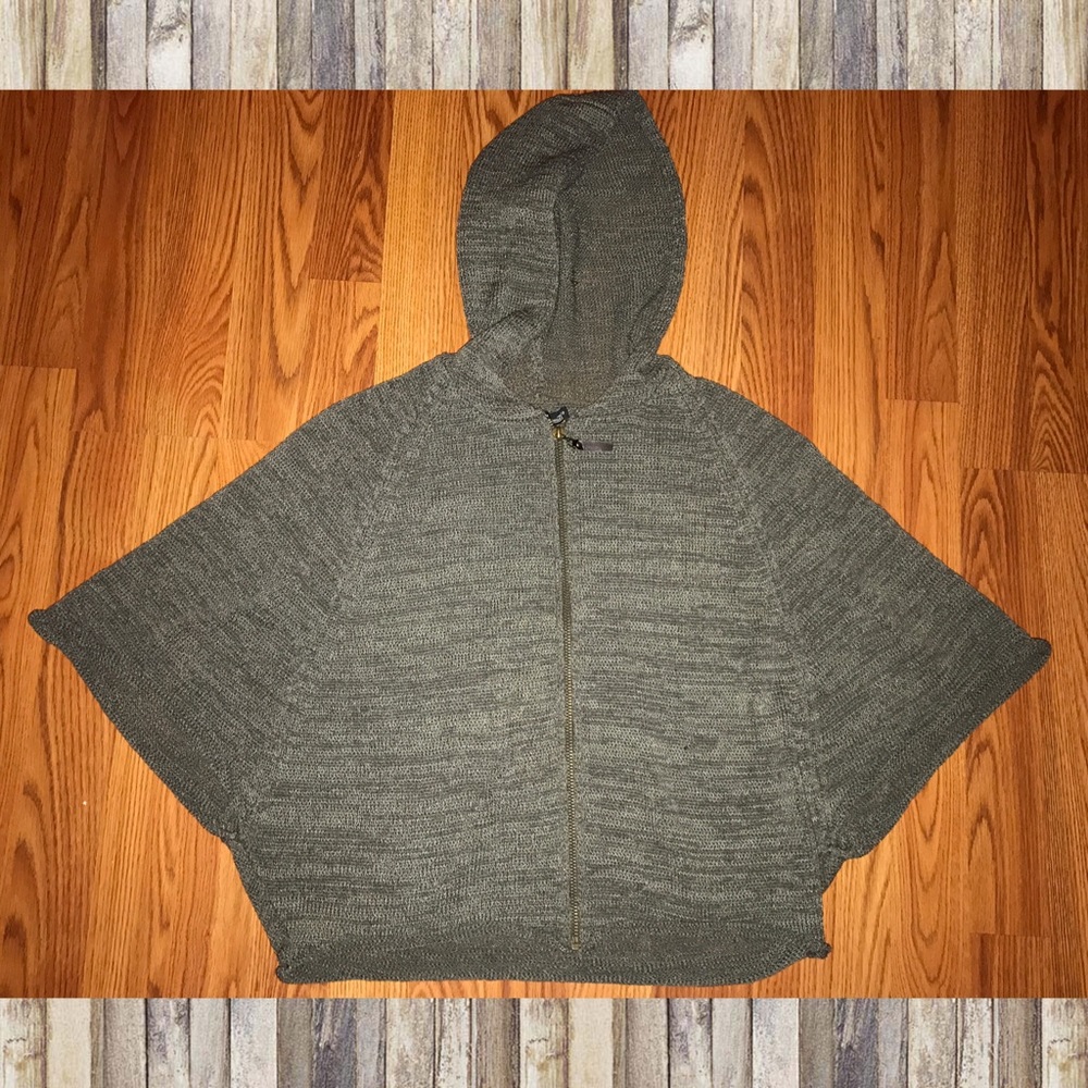 Thin Willi Smith Zip up Sweater.