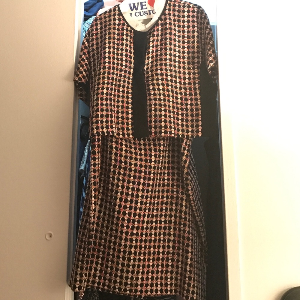 Carlisle Tweed Short Sleeve Skirt Suit Barely-used