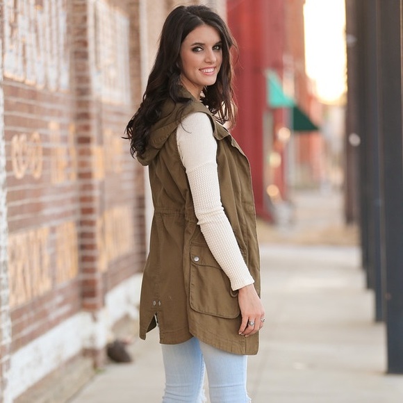 Olive hooded cargo vest cardigan - Picture 3 of 3