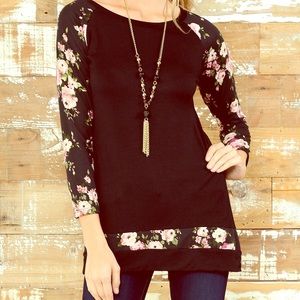 Black Floral-Sleeve Tunic NWOT