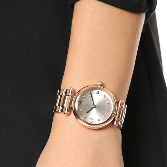 Marc by Marc Jacobs dotty rose gold watch - Picture 4 of 8