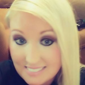 Meet your Posher, Lindsey