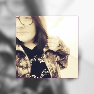 Meet your Posher, Ariana