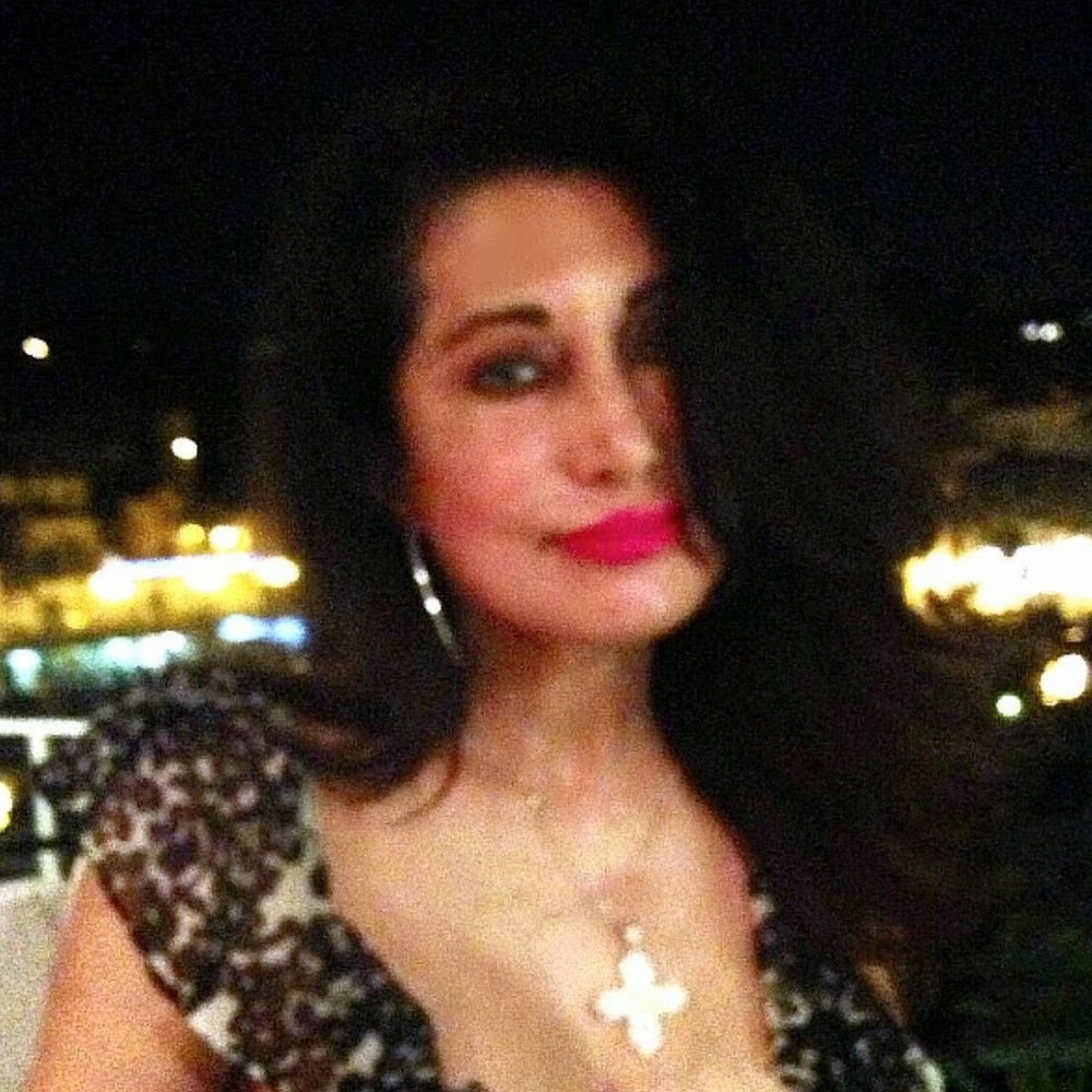 Meet your Posher, Adriana