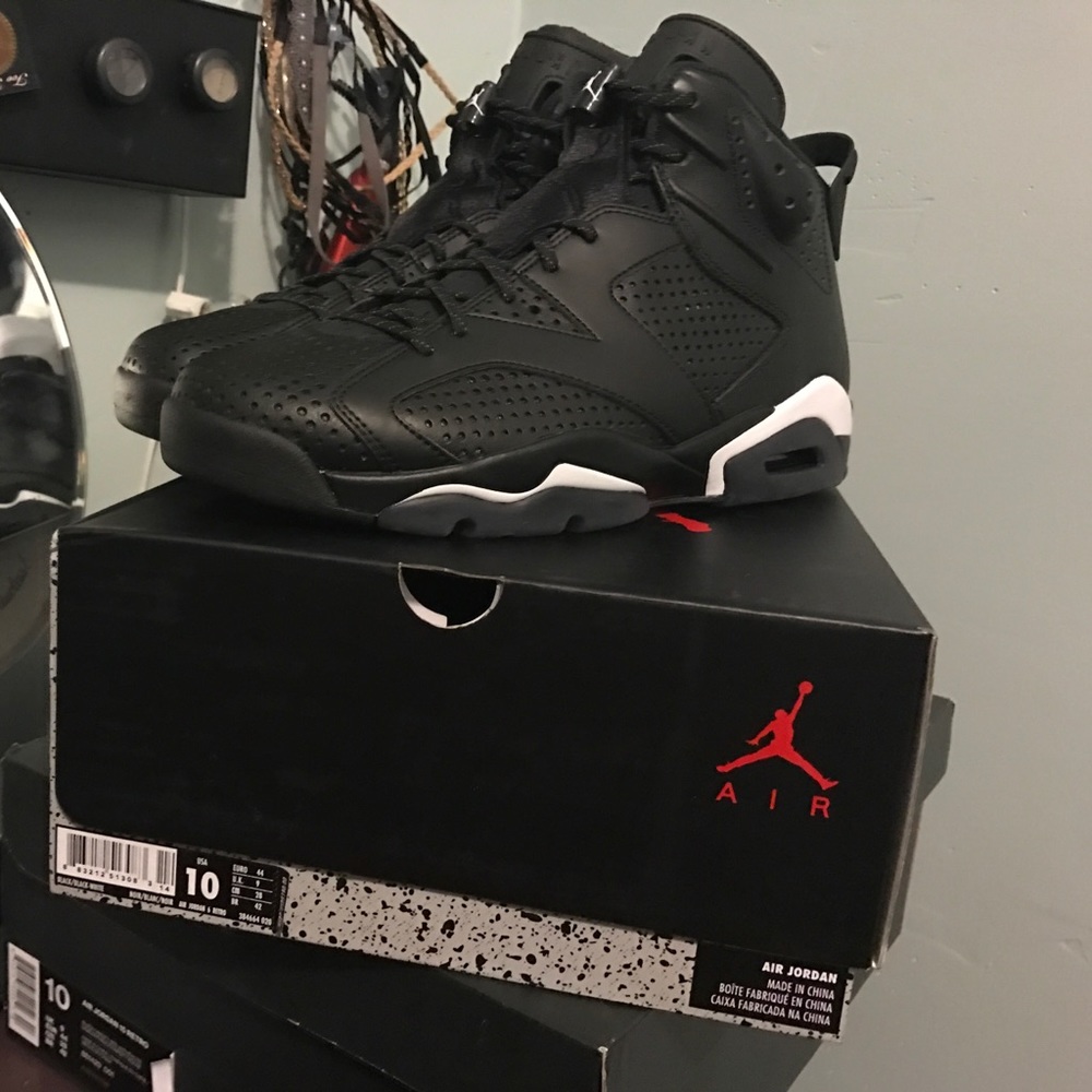 Not for sale Black cat 6s dead stock just copped