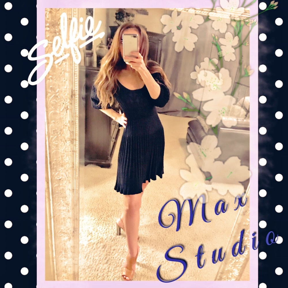 💜❗️Sale❗️Beautiful Max Studio Bell Sleeve Dress💜