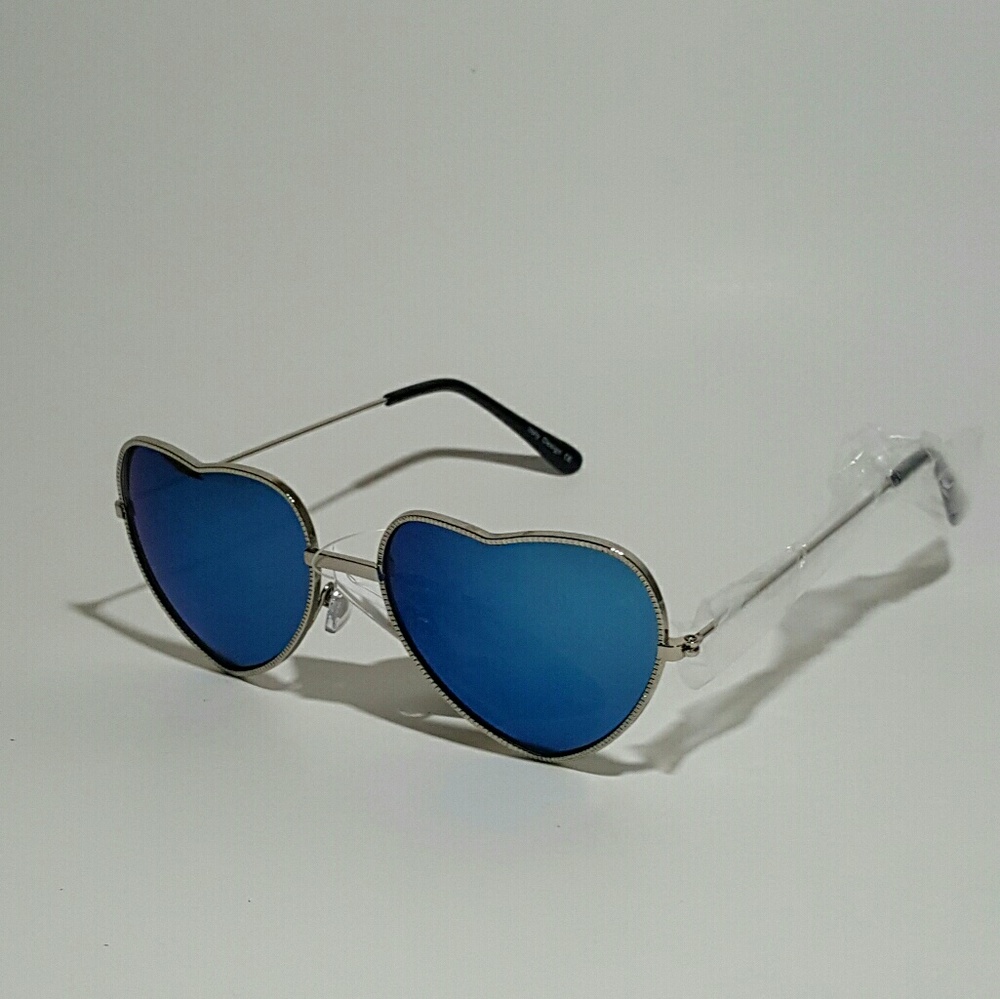 Blue Lens Heart Sunglasses - Picture 2 of 3