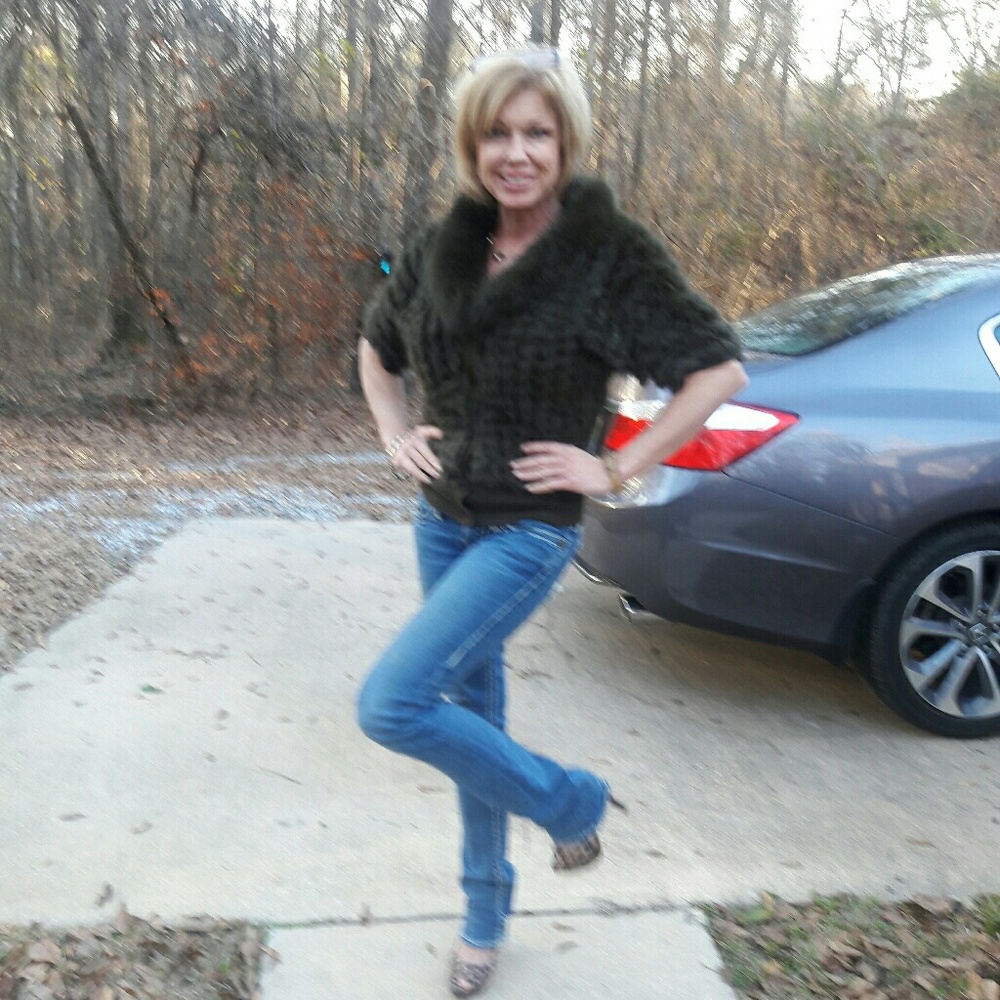 Meet your Posher, Robin