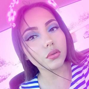 Meet your Posher, Diana