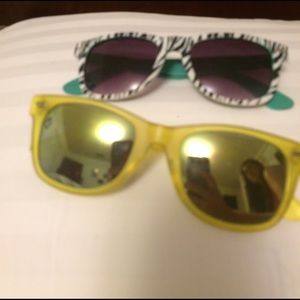 St patty's fun sunglasses set