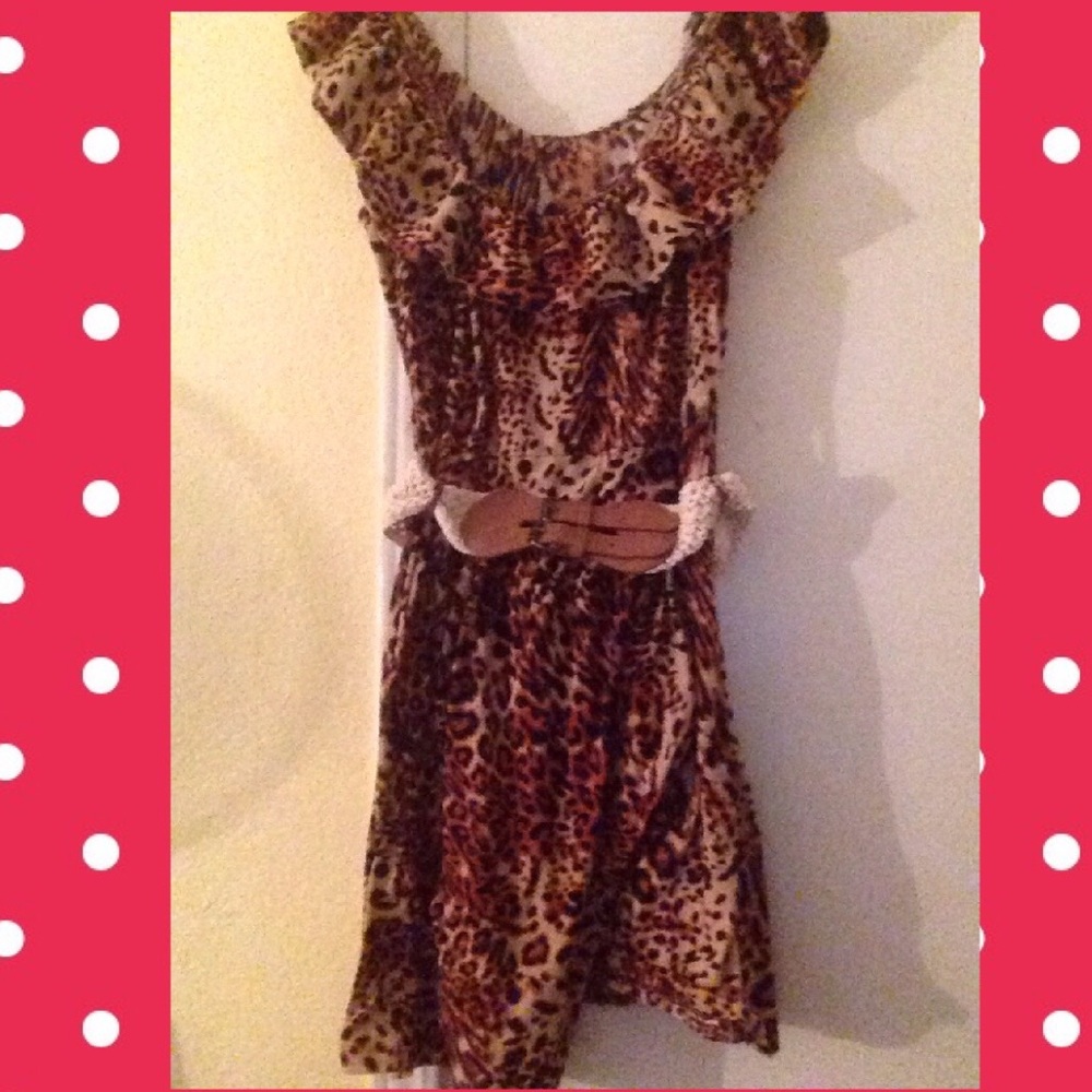 FLASH SALE🦋Super Cute Dress!🌺