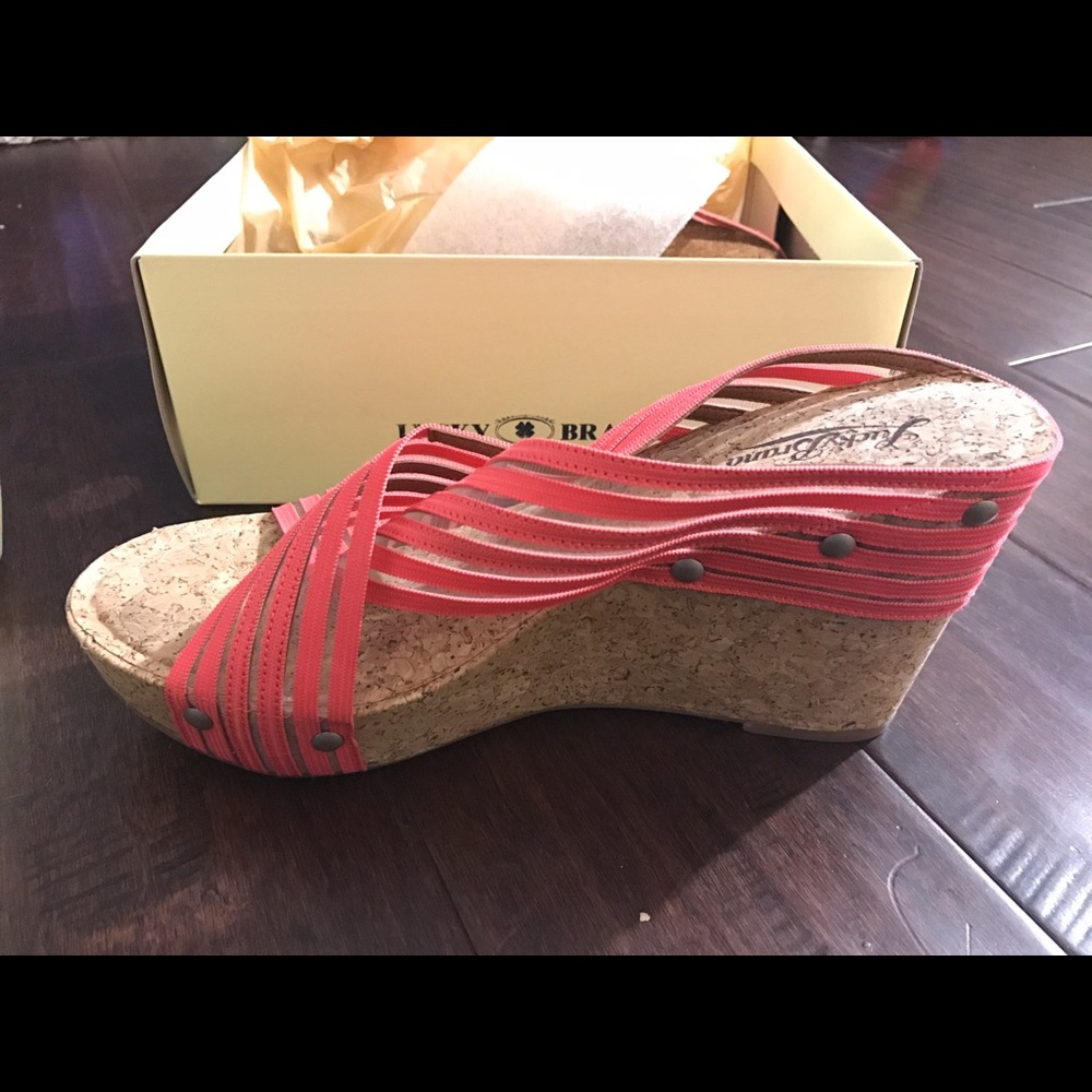 Lucky Brand wedge