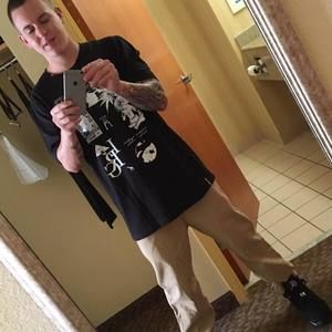 Meet your Posher, Zac