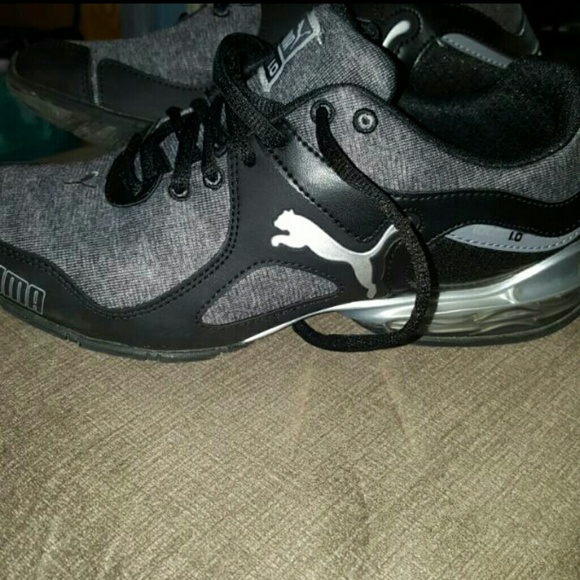 PUMA running shoes - Picture 1 of 4