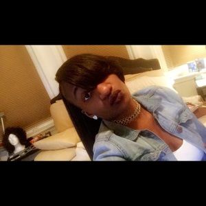 Meet your Posher, Latrice