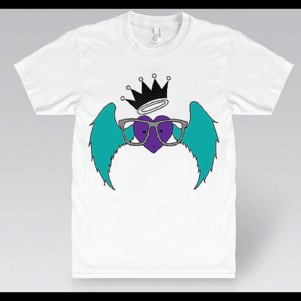 White Graphic XL T-Shirt