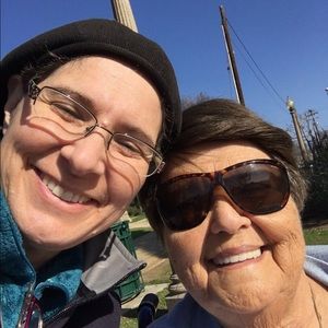 Meet your Posher, Lisa