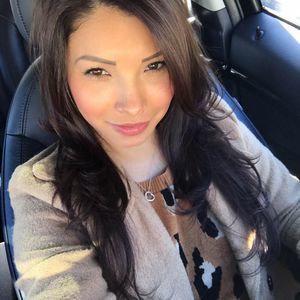 Meet your Posher, Dania