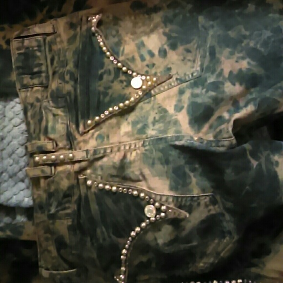 Robin's Brand Jeans - Picture 2 of 4