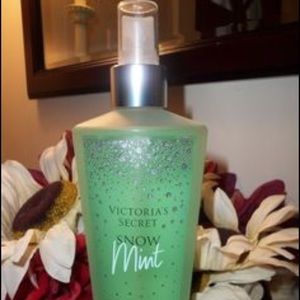 Victoria's Secret snow mint body mist