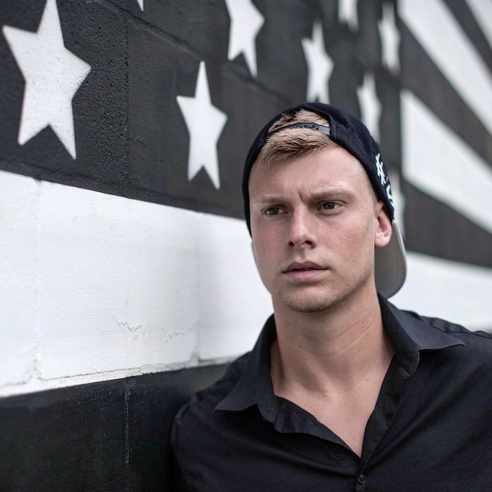 Meet your Posher, Eric