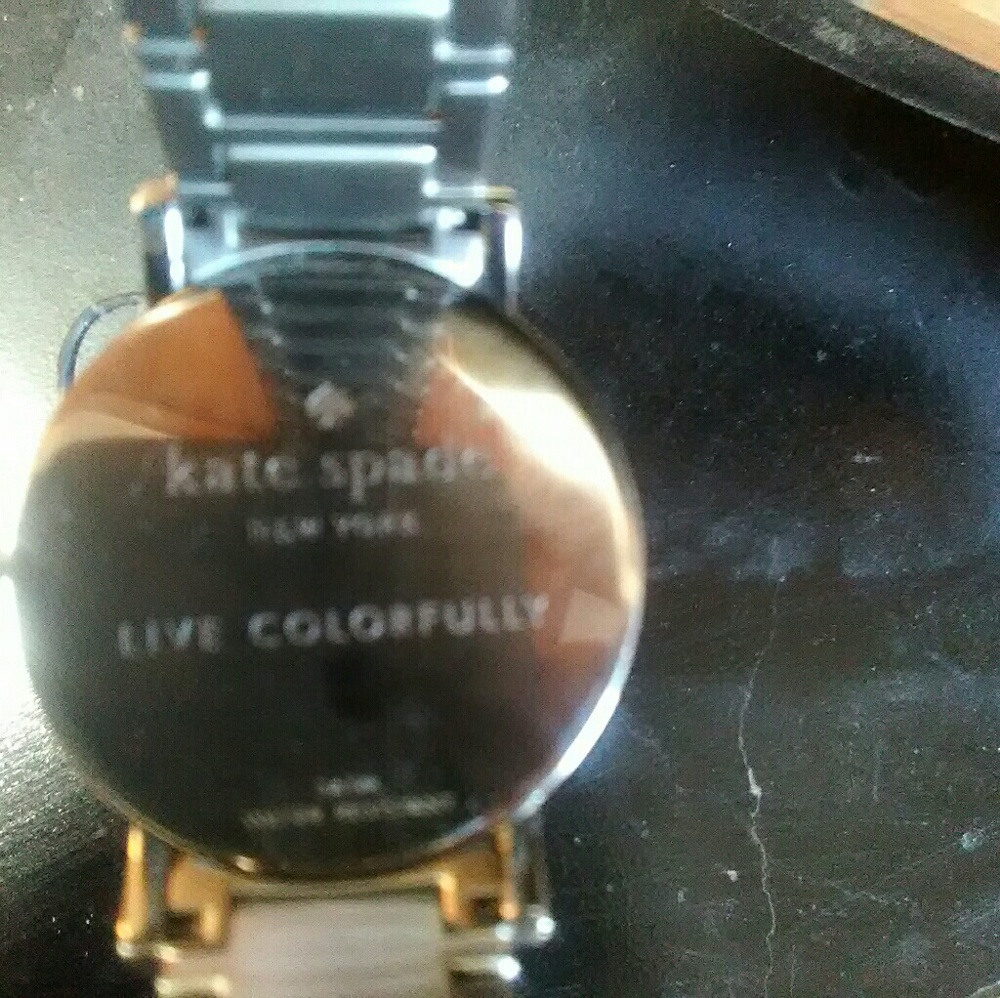 Kate Spade women's watch. - Picture 4 of 4
