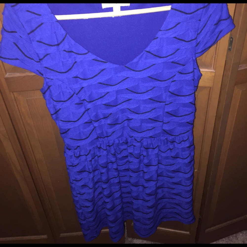 blue dress