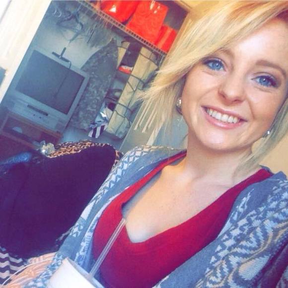 Meet your Posher, Katie - Picture 1 of 1