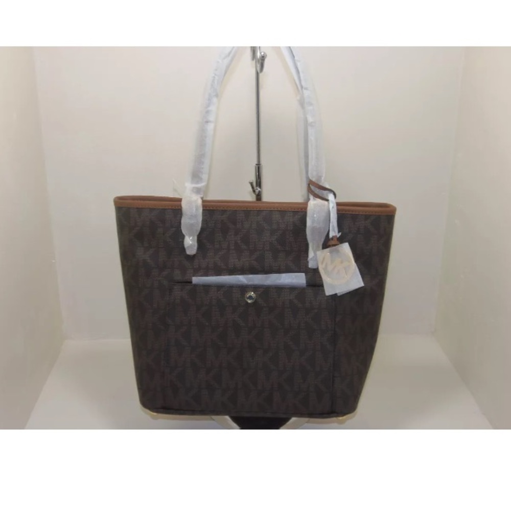 New Michael Kors handbag 👜