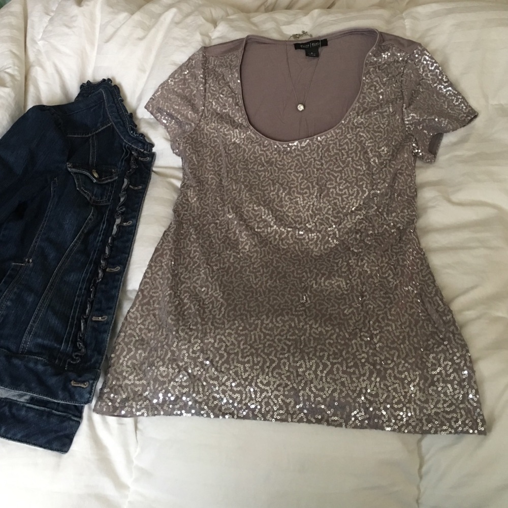 WHBM sparkle tee in grey-purple