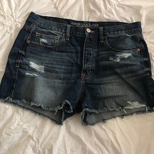 American eagle distressed denim shorts size 10