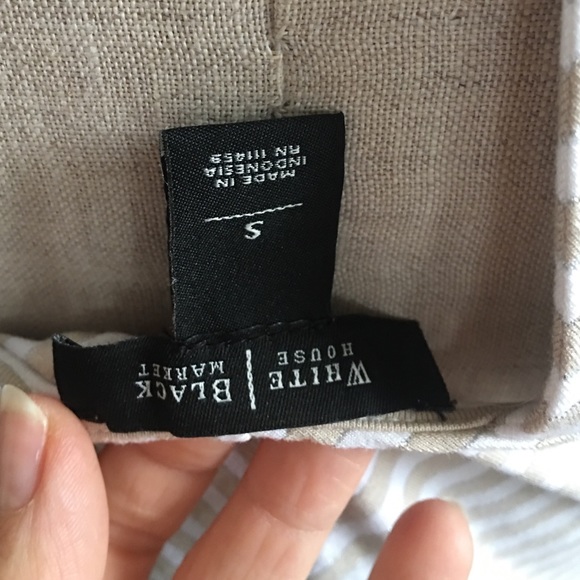 WHBM Top with chevron print in halter style - Picture 4 of 4