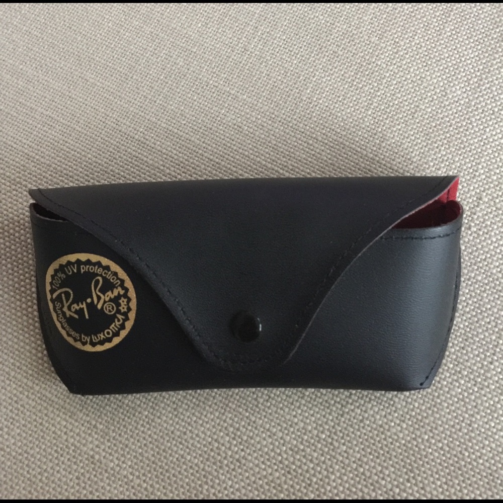 Ray-Ban case for sunglasses.