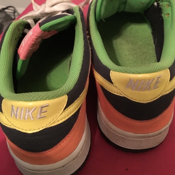 Highlighter Dunks - Picture 3 of 4