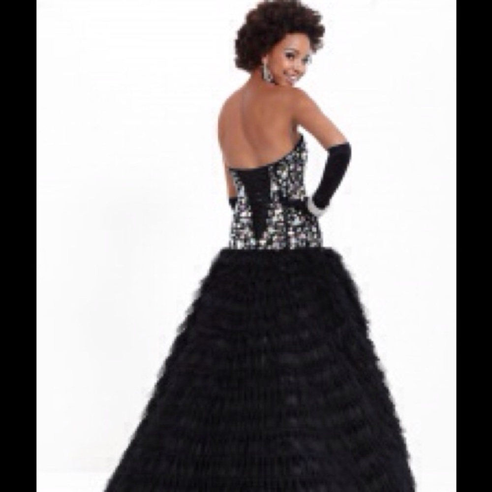 Tiffany Design Chunky Jeweled Black Size 0 Gown. - Picture 2 of 5