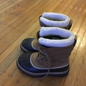 Used Sorel Caribou Snow boots