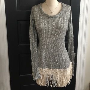 Francesca's long-sleeved loose-knit Tunic