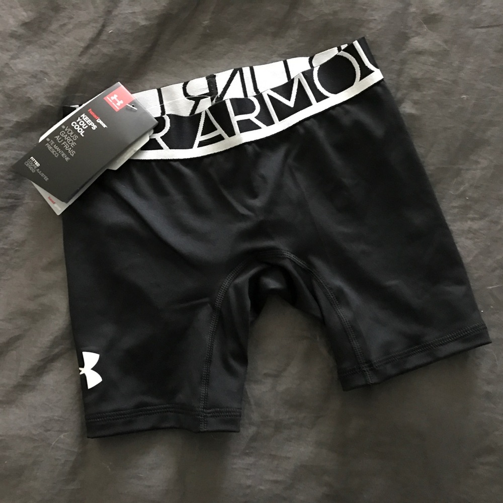 Under Amour Heat Gear Fitted Shorts -Junior