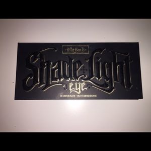 Kat Von D Shade and Light pallete