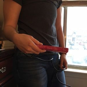 Travel straightener