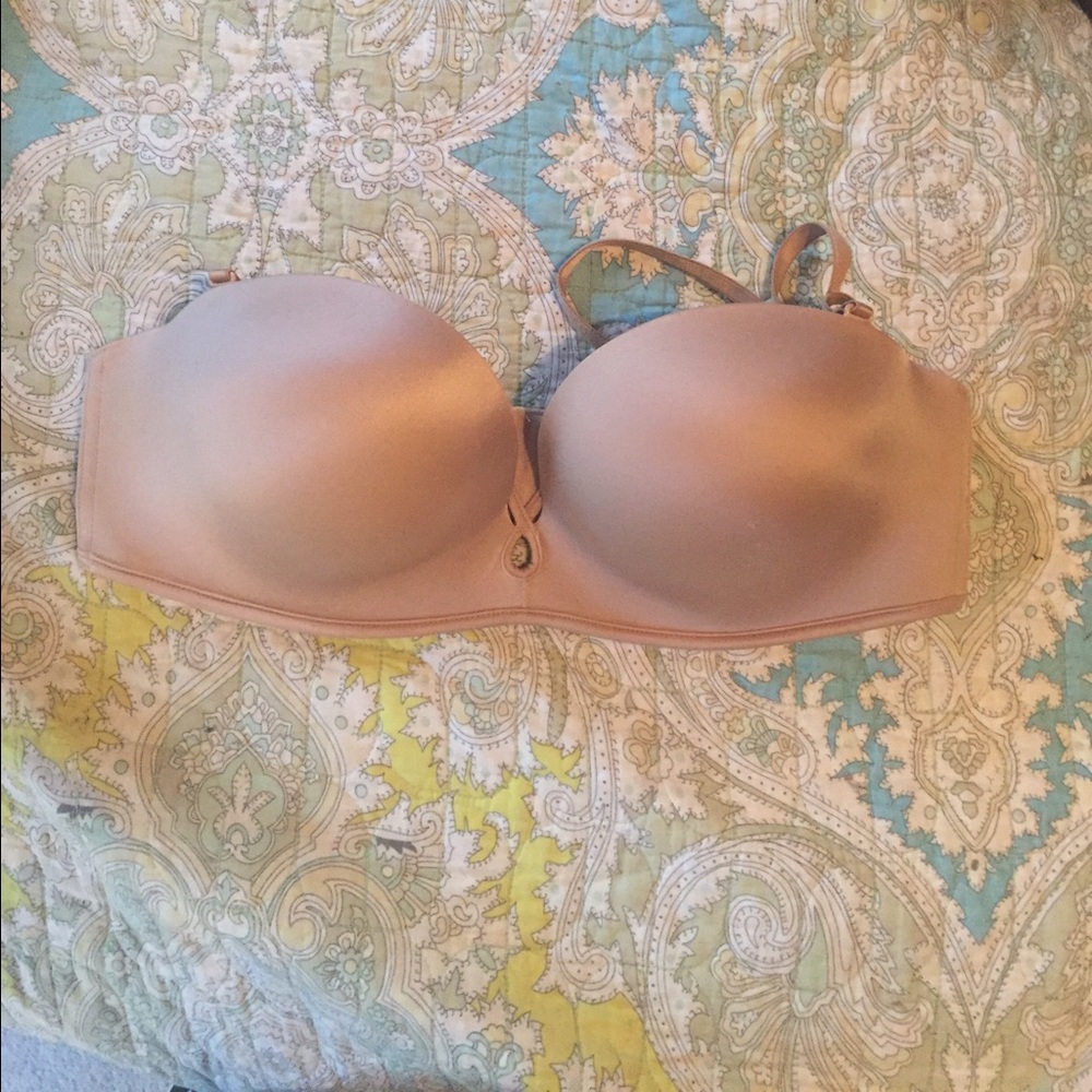 VS Strapless Bombshell Bra