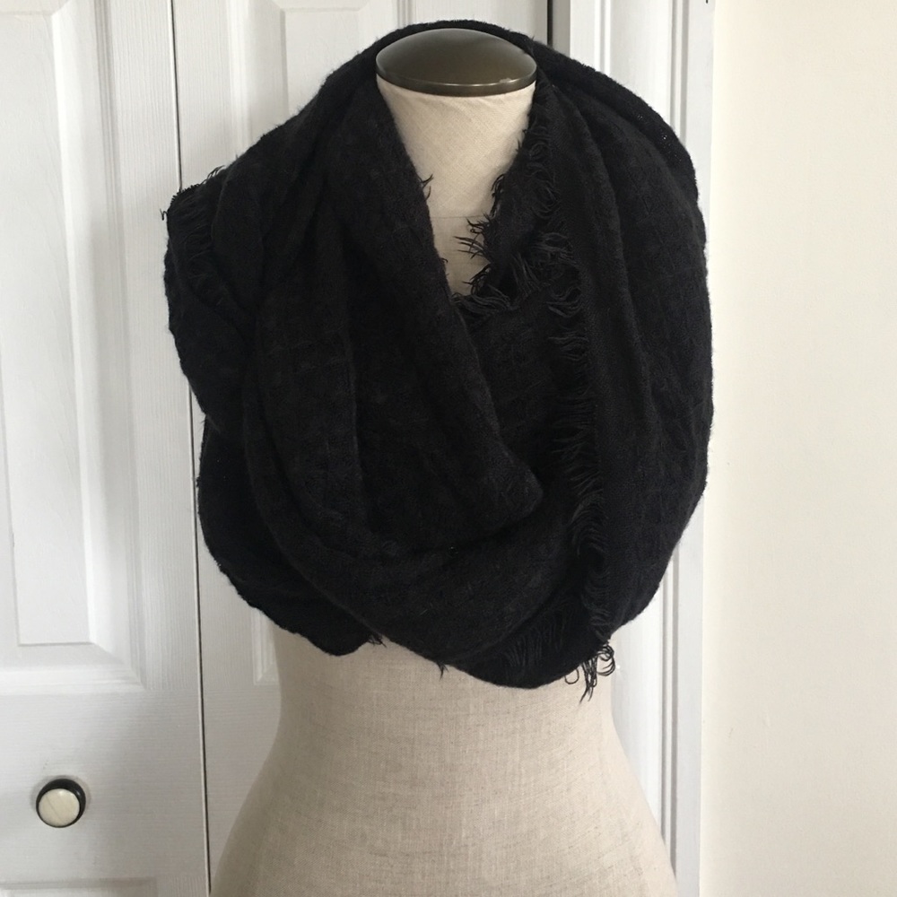 Amazingly soft black infinity scarf