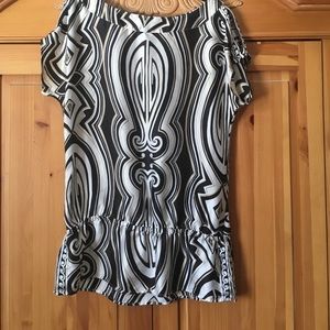 White hose black market tunic
