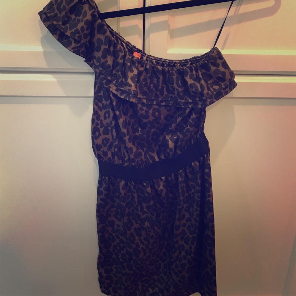 Leopard print silky dress