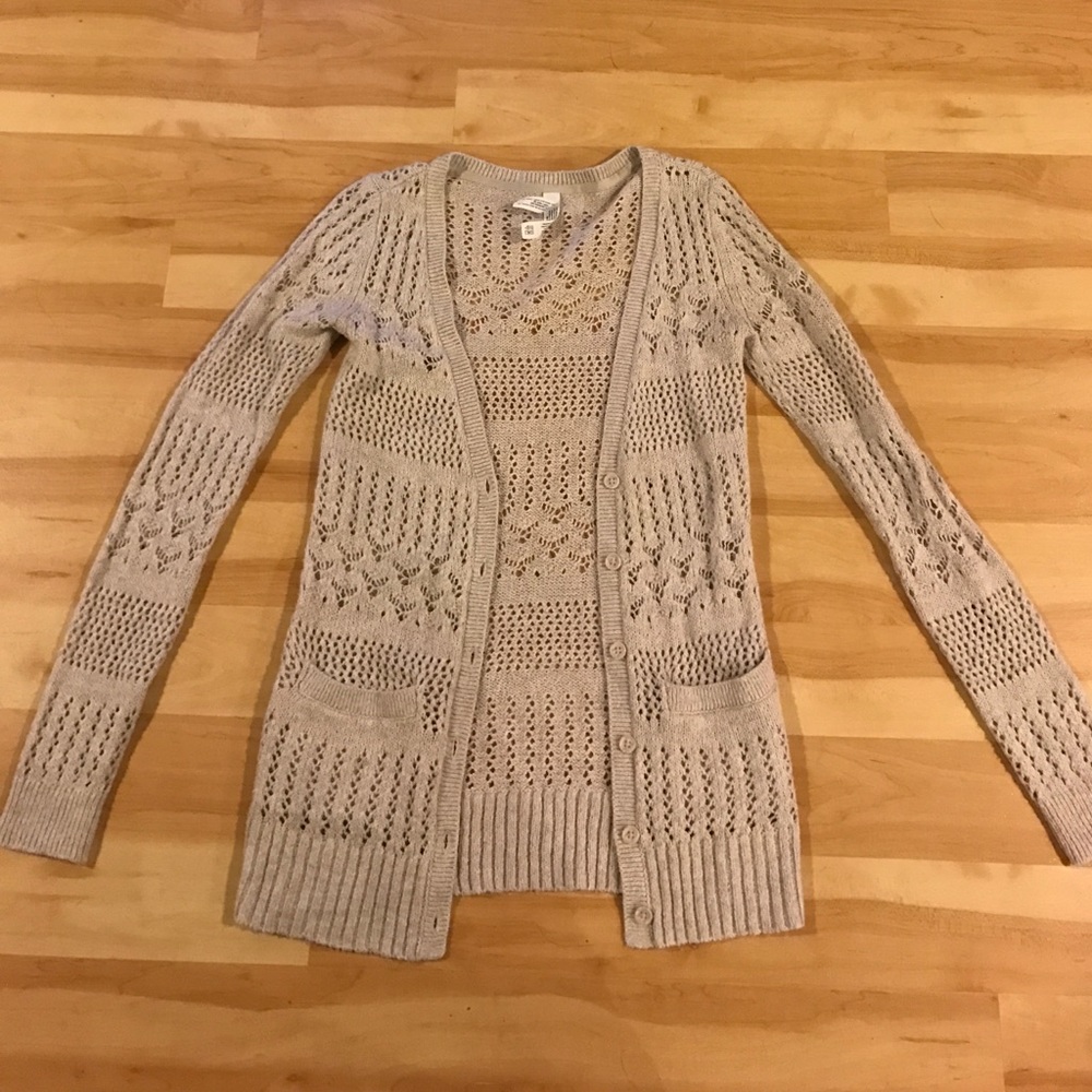 Cream cardigan with buttons