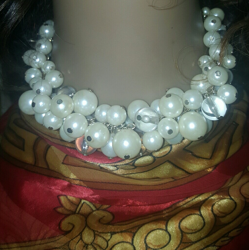 Pearl Choker